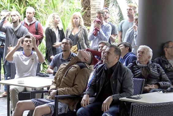 [VIDÉO] France-Suisse : la désillusion (annoncée) des supporters