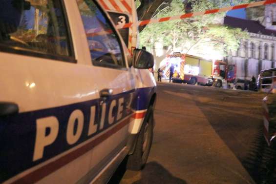 Une sexagénaire décède percutée par une voiture sur le parking d'une église