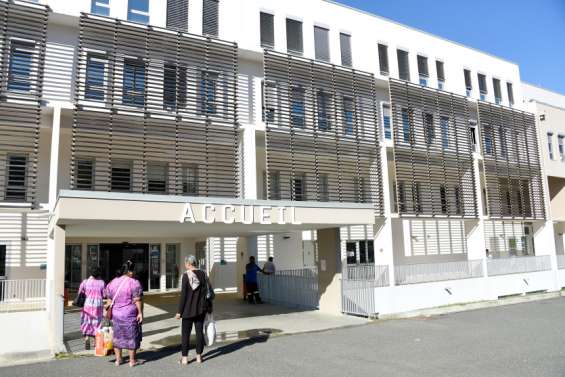 Clinique Kuindo-Magnin : les médecins anesthésistes reprennent leur permanence