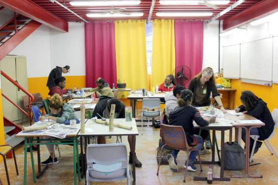 Les Chambres ont ouvert leurs portes pour parler alternance