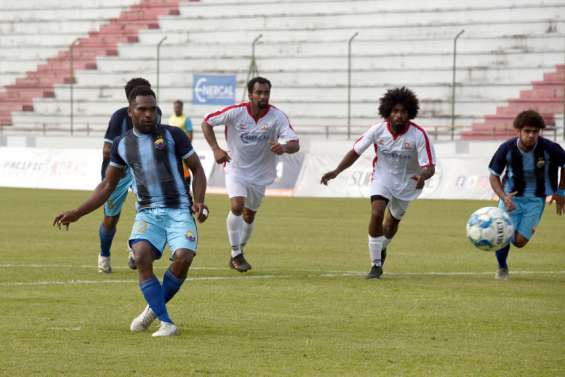 Football : Hienghène s'impose en patron