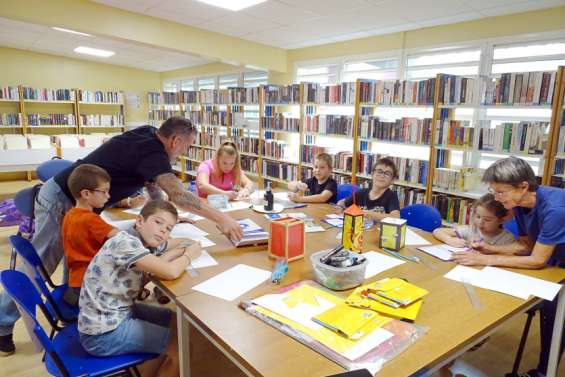 Païta : un lampion personnalisé pour le défilé du 14 juillet