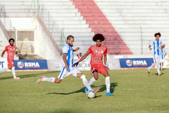 Hienghène Sport en taille patron