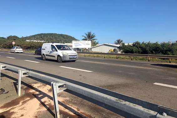 Une femme meurt dans un choc frontal à Normandie