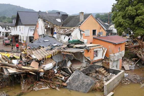 Intempéries : l'Europe nettoie les décombres