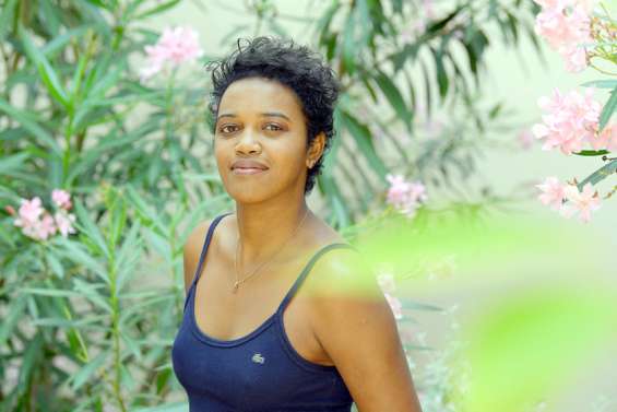 Océane Caïraty, du ballon rond au Festival d'Avignon