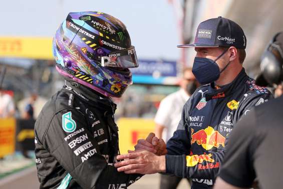 Hamilton et Verstappen pimentent la course au titre
