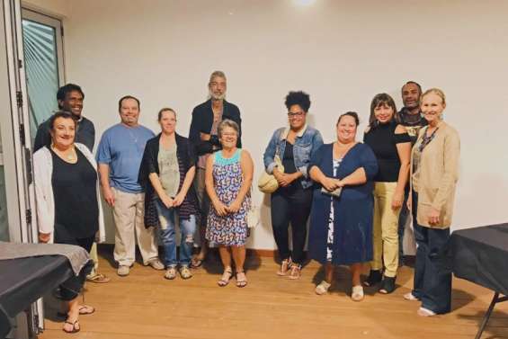 Les artistes de Koumac exposent à la médiathèque