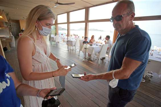 Le Sénat adopte le pass sanitaire mais modifié