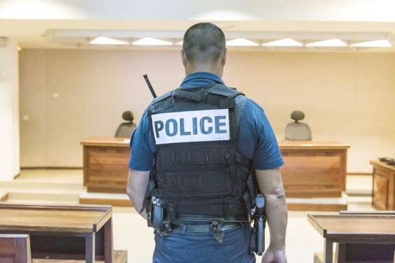 Au Camp-Est pour des lunettes de soleil