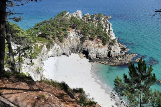 La plage de l'île Vierge, fruit défendu