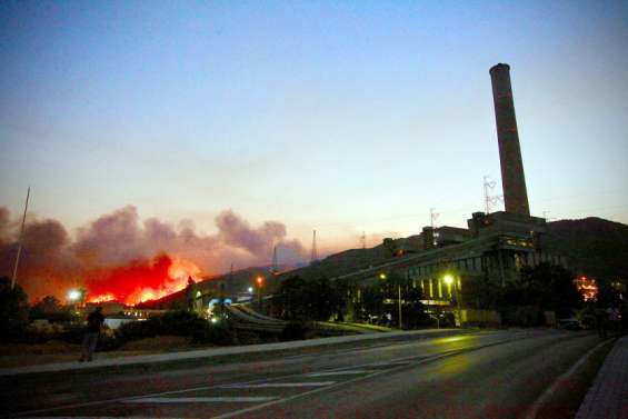 Turquie : des centaines de villages cernés par les flammes