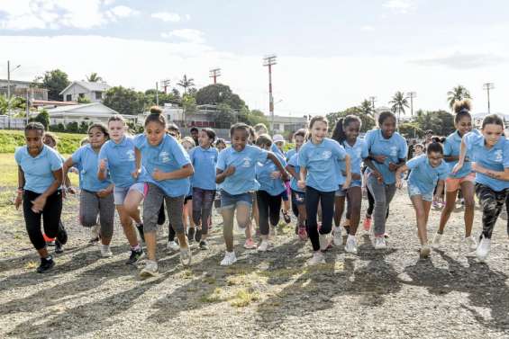 Le cross de Charbonneaux surveillé par les élèves d'Attiti