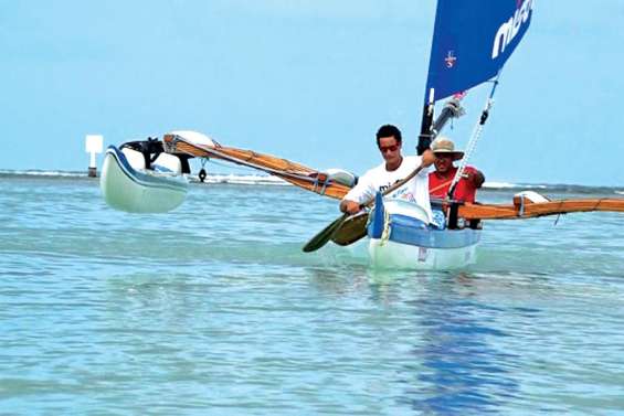Une école de pirogue à voile originale