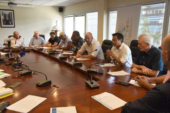 La Calédonie prolonge son soutien à l’économie