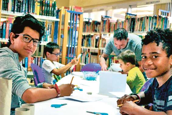 Fête et animations en préparation à la médiathèque