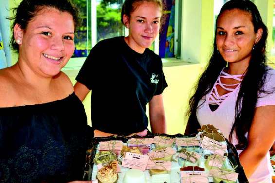 La vente de produits bio permet de financer une sortie