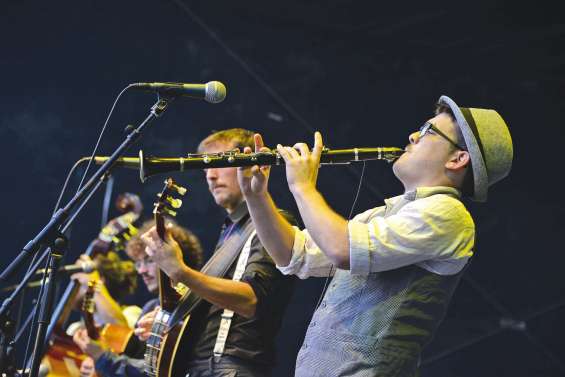 Moustache Gracias partage ses mélodies voyageuses