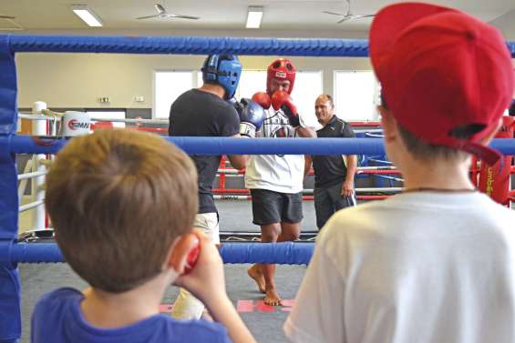 Au grand marché sportif,  chacun trouve basket à son pied