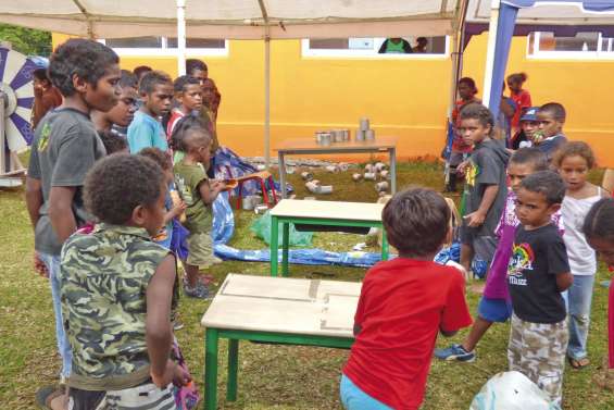 Quatre écoles primaires de Lifou font la fête ensemble