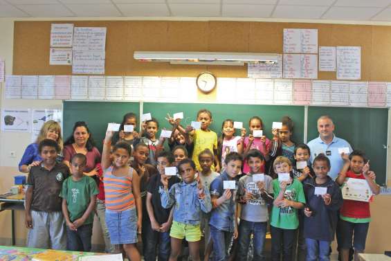 Des petits piétons responsables à Poya