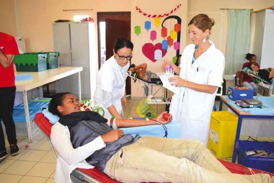 Les lycéens donnent leur sang en nombre