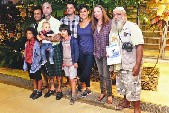 Neuf artistes se mettent  au service des océans