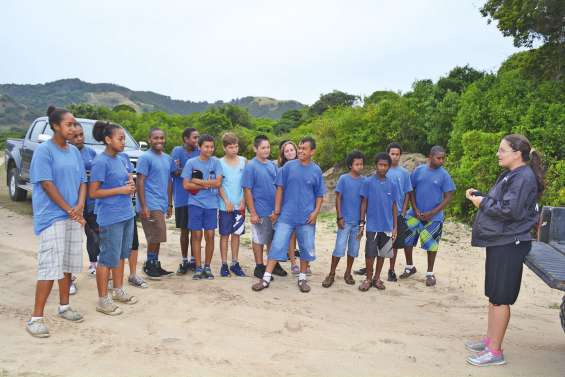 Le collège cultive aussi la forêt sèche