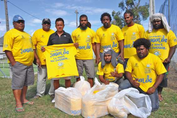 Deux cents tee-shirts à l’AS Grand Nord