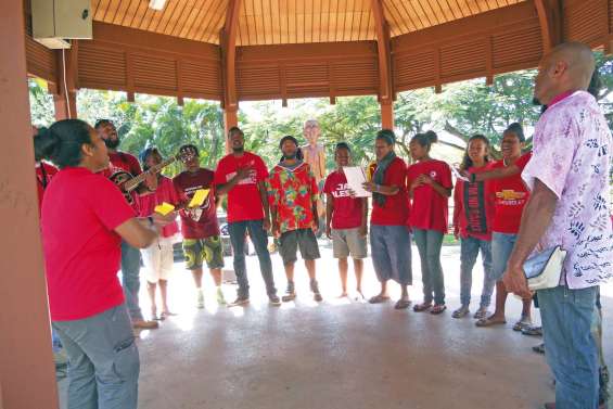 Animations et chants au marché