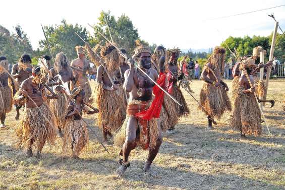 La troupe Cia I Meevu,  une histoire de famille