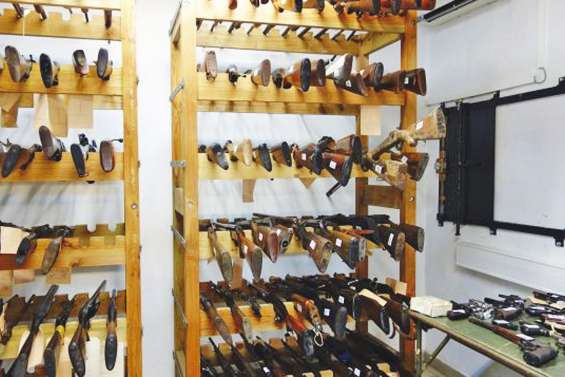 198 armes à feu et 12 431 munitions saisies