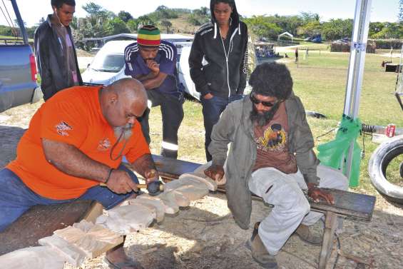 L’histoire de la sculpture  sur une flèche faîtière
