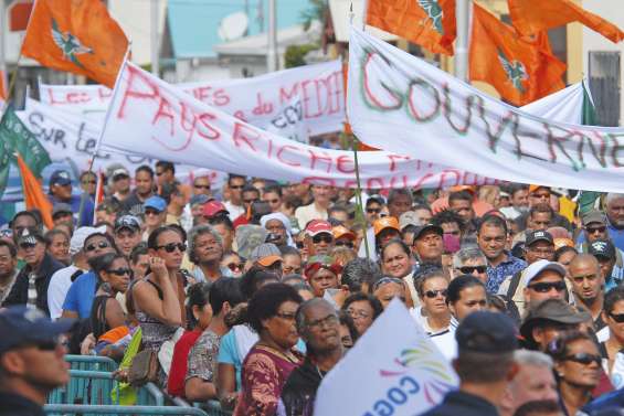 L’Intersyndicale Vie chère appelle à la grève générale