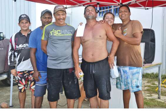 Bonne humeur et mauvais temps  au concours de pêche