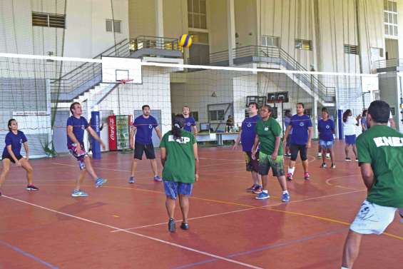 L’enseignement privé réuni pour son tournoi de volley à l’Arène