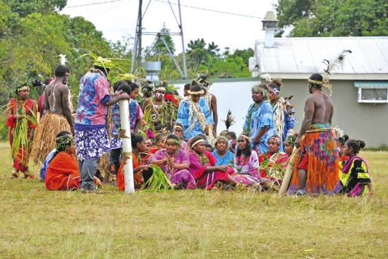 Les jeunes citoyens de Maré  redécouvrent leurs traditions