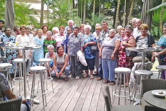 Les seniors de l’Age d’or se détendent à Nouméa