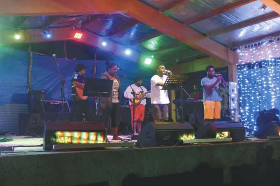 Réunis pour la maison du pasteur