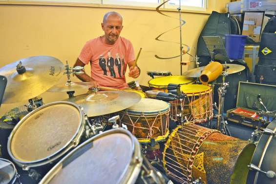 Son adieu au Caillou sera percutant