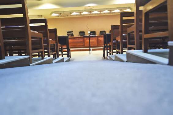 Trois ans pour avoir caillassé des gendarmes