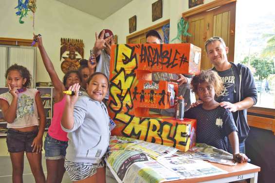 La solidarité exprimée en toutes lettres