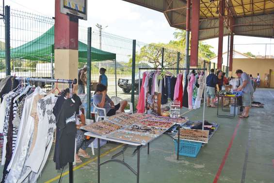 Soldes et vide-greniers  font bon ménage