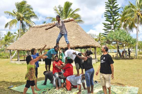Les animateurs formés aux arts du cirque