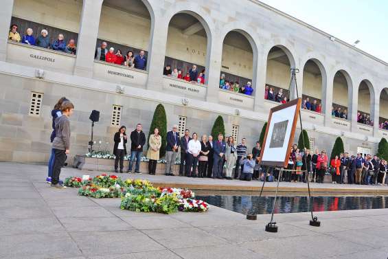 Une pensée, chaque jour, pour les héros