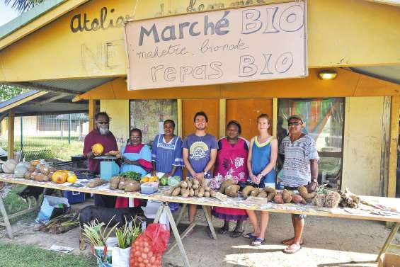 Le premier marché bio de Maré veut faire naître une fibre écologique