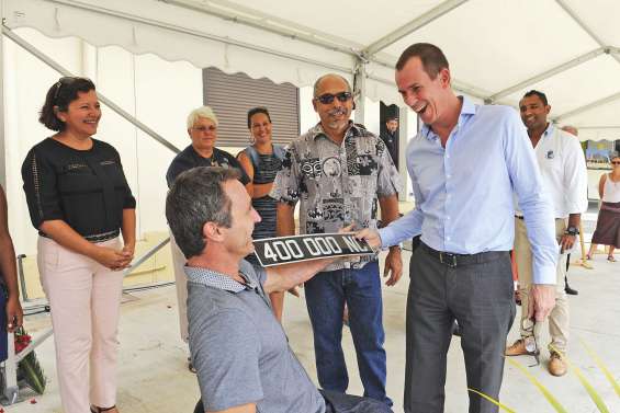 C’est officiel, 400 000 voitures immatriculées sur le Caillou