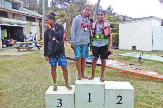 Les planchistes  sur le podium