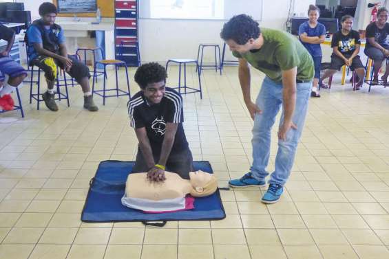 Les collégiens ont appris les gestes qui sauvent