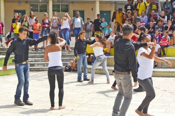 Le collège félicite ses élèves  et dit au revoir aux futurs lycéens